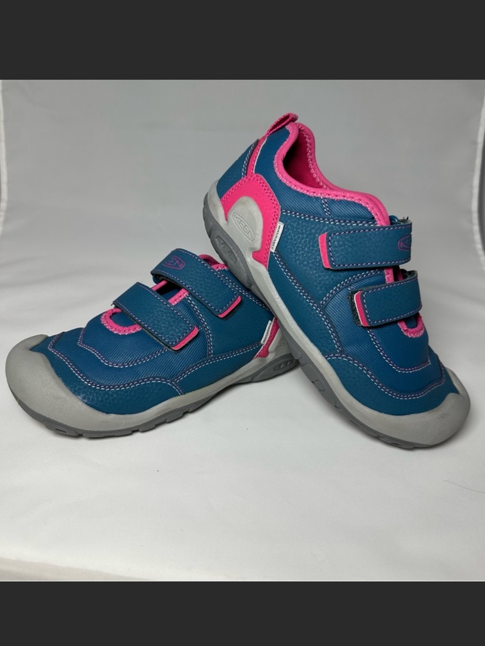 Keen Girl Youth Knotch Hollow Double Strap Trainer Shoes Size 3